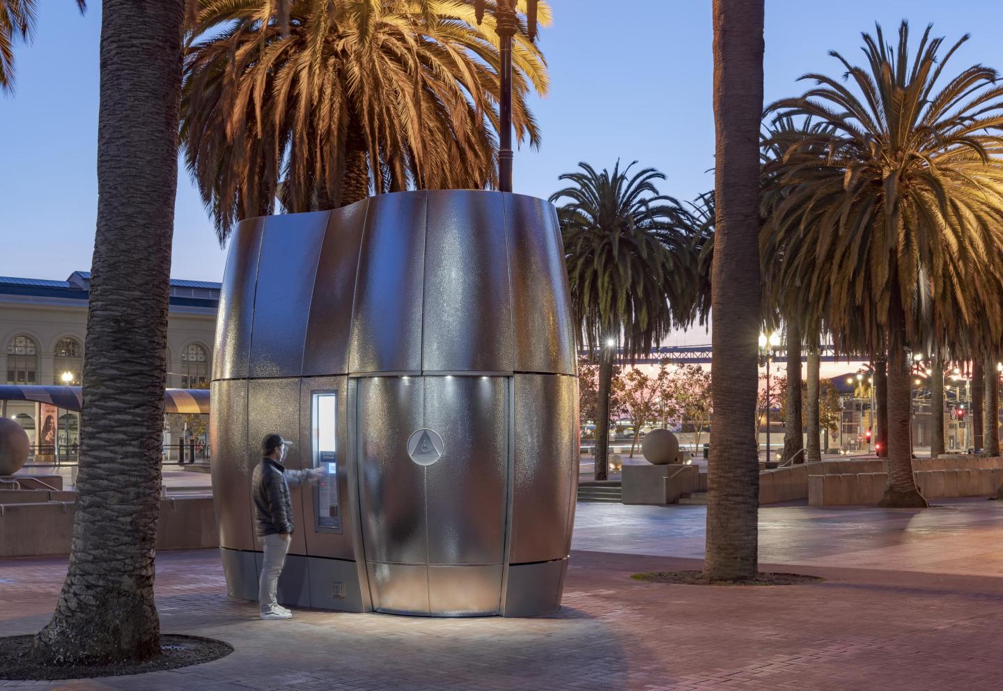 On World Toilet Day, JCDecaux spotlights the San Francisco “AmeniPODS”, the efficient and award ...